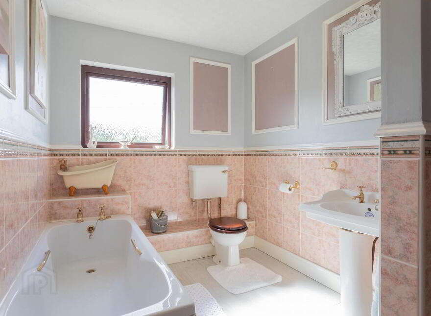 81 Castlewellan Road, Dromara, BT25 2JN